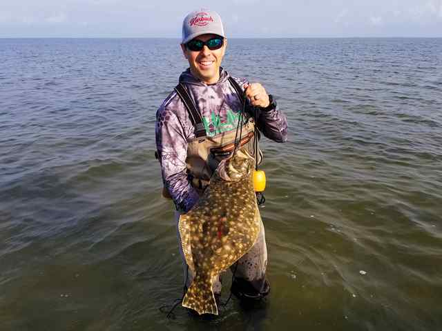 Chris Henderson West Galveston Bay, near Sea Isle - 23.5" 5 lb personal best flounder!