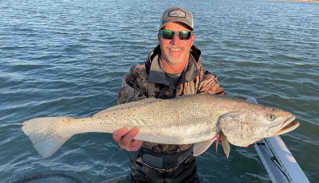 Jay McNaughton Baffin Bay - 30.75" speckled trout CPR