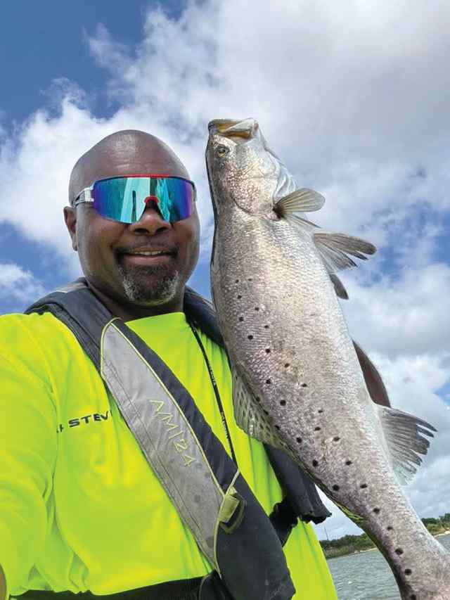 Steve Ingram Sabine Pass, Port Arthur - 23" trout CPR, caught on live shrimp