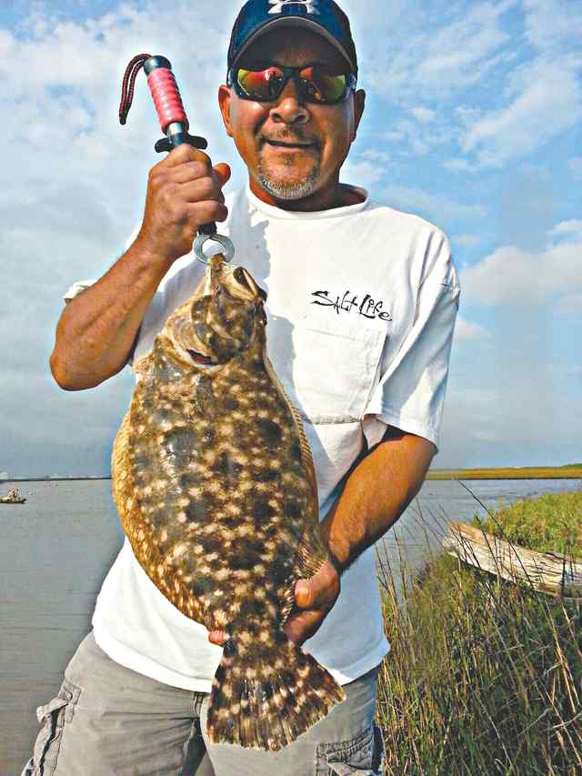 Robert Mosqueda Christmas Bay25&quot; flounder