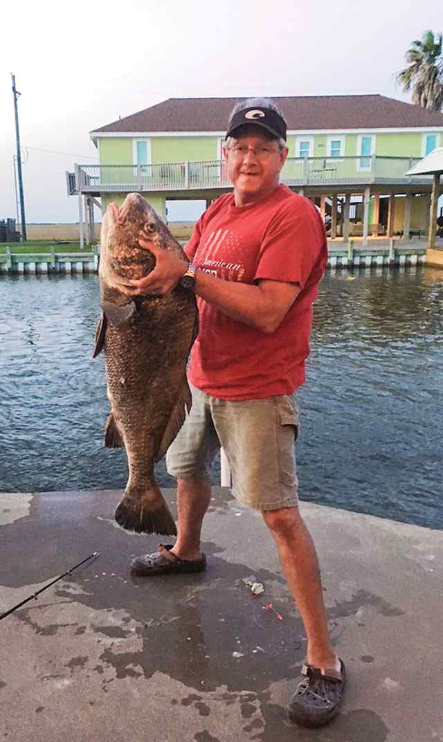 George "Champ" Molandes Crystal Beach, canal side, Redfish Dr, Nr Stingarees - black drum