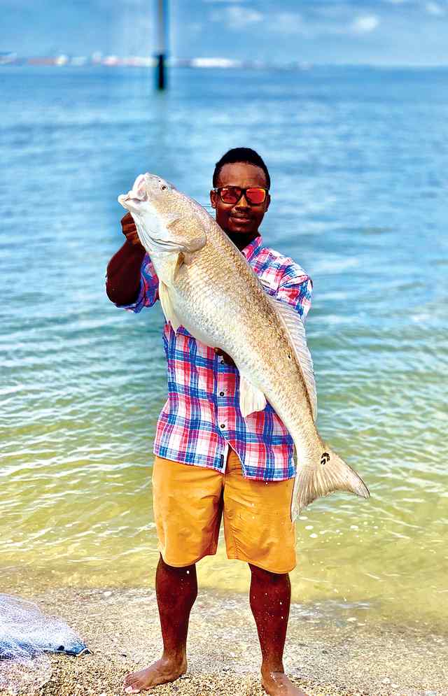 Chris Smith Pelican Island - 46' 26 lb redfish