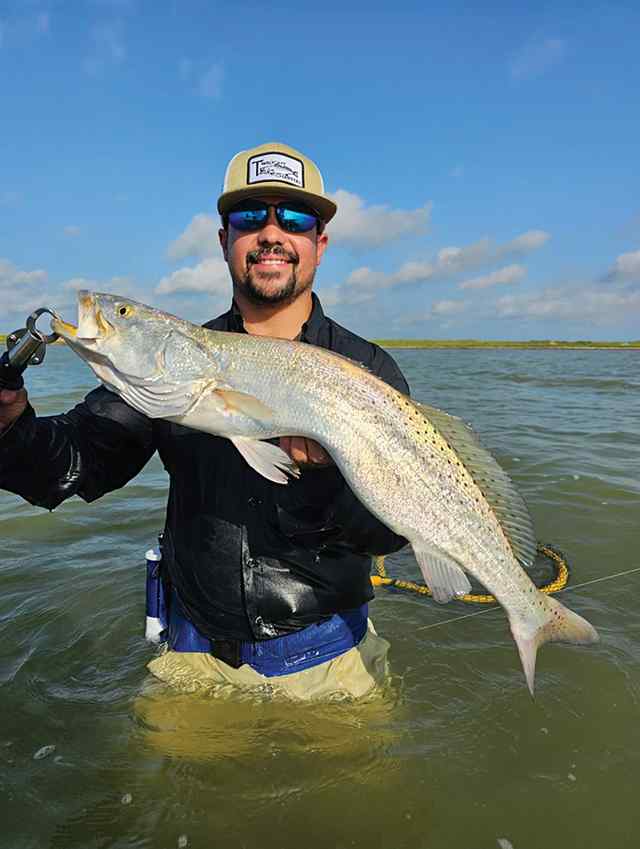 Jason Guajardo Port Mansfield - 28" speckled trout