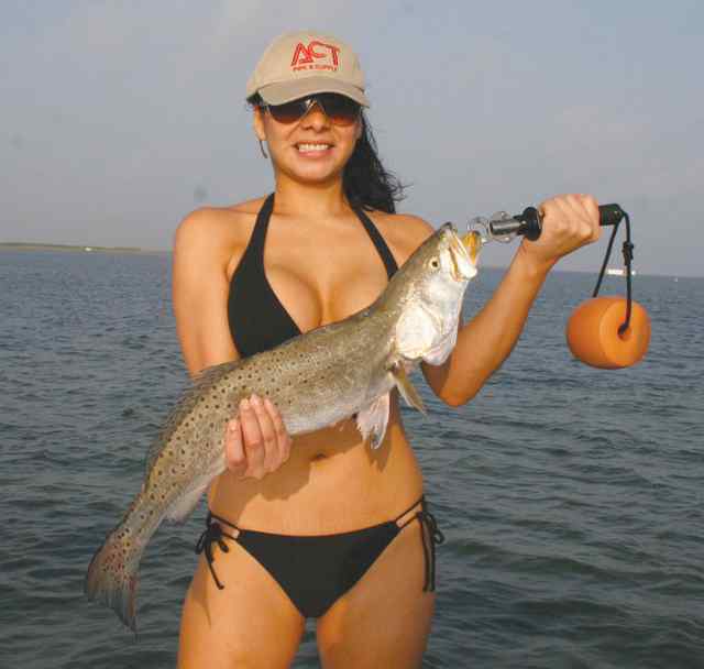 Pauleen Baffin Bay28&quot; 7lb personal best trout!