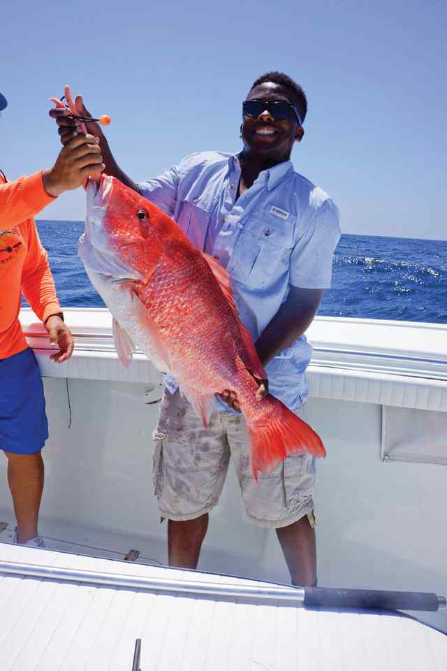 Matthew Grant Port Aransas - 24 lb red snapper, 2017 Woodys Record