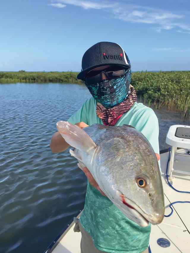 Christopher Pierron Seadrift - 23" redfish
