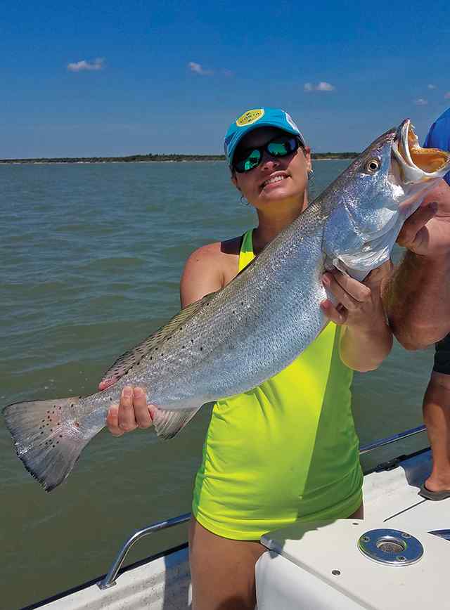 Calley Castilla Copano Bay - 27" trout