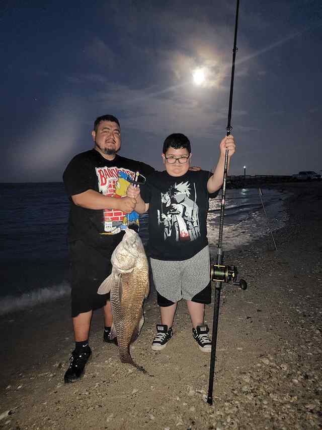 Johnny & Jordan Rodriguez Magnolia Beach - 35" black drum CPR