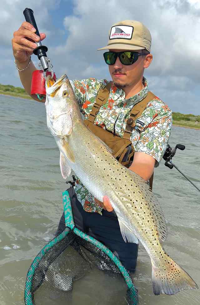 Korbyn Hudgins Port Mansfield - 28" 7# speckled trout