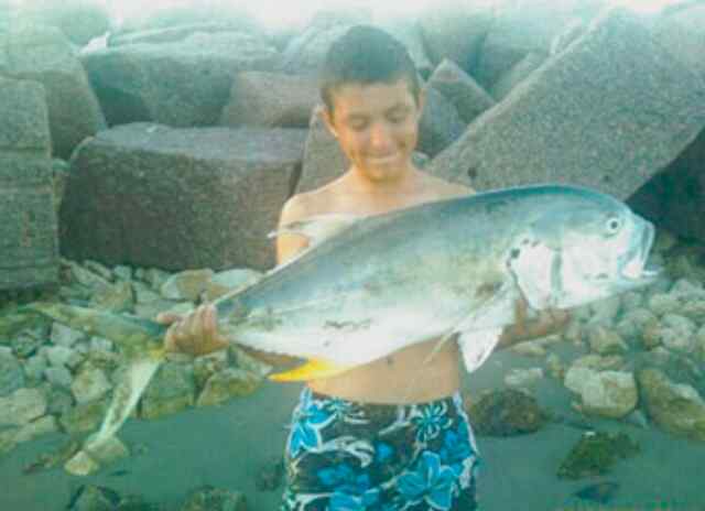 Eddie Pena Port Mansfield40&quot; amberjack