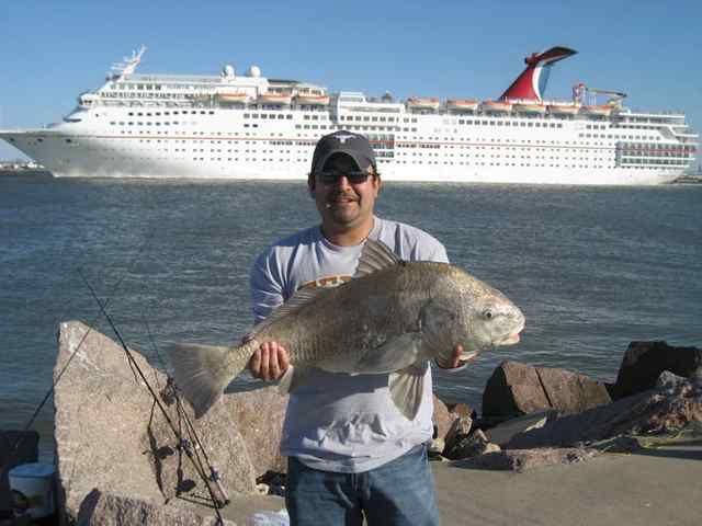 Brandon Romero Seawolf Park30lb black drum