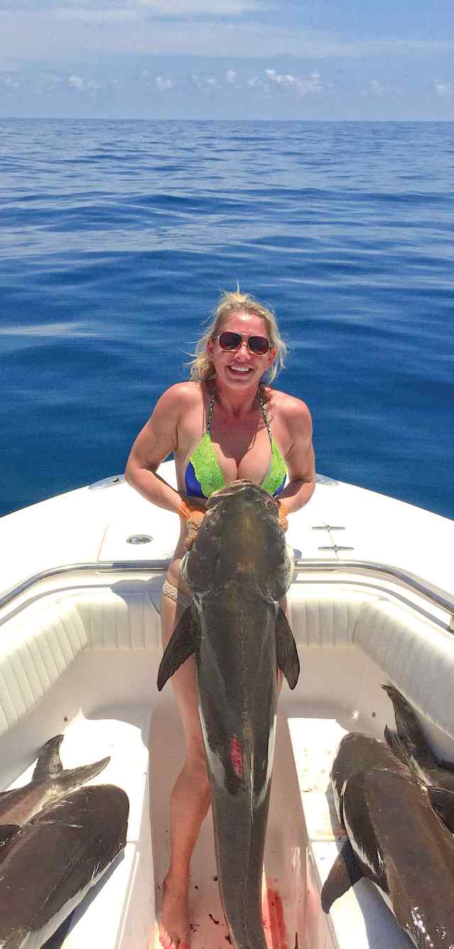 Aubree Harris 72 lb personal best ling!Caught on a chartreuse ling/king jig tipped with a 14&quot; saltwater eel.