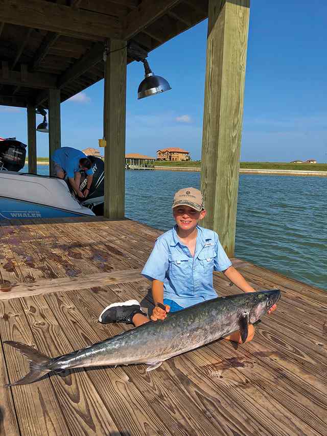 Fourdam Matey 23 mles off the coast of POC - 35 lb 55" kingfish, largest fish!