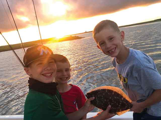 Hayden, Kelton, & Luke Smith East Matagorda Bay - 15" flounder