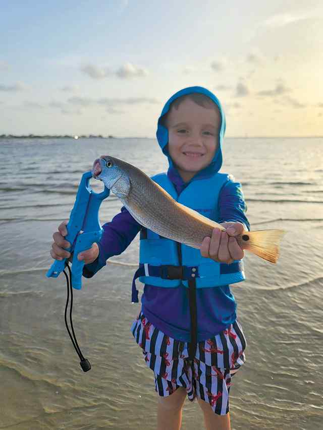 Ricardo Castillo San Luis Pass - 16.5" redfish CPR