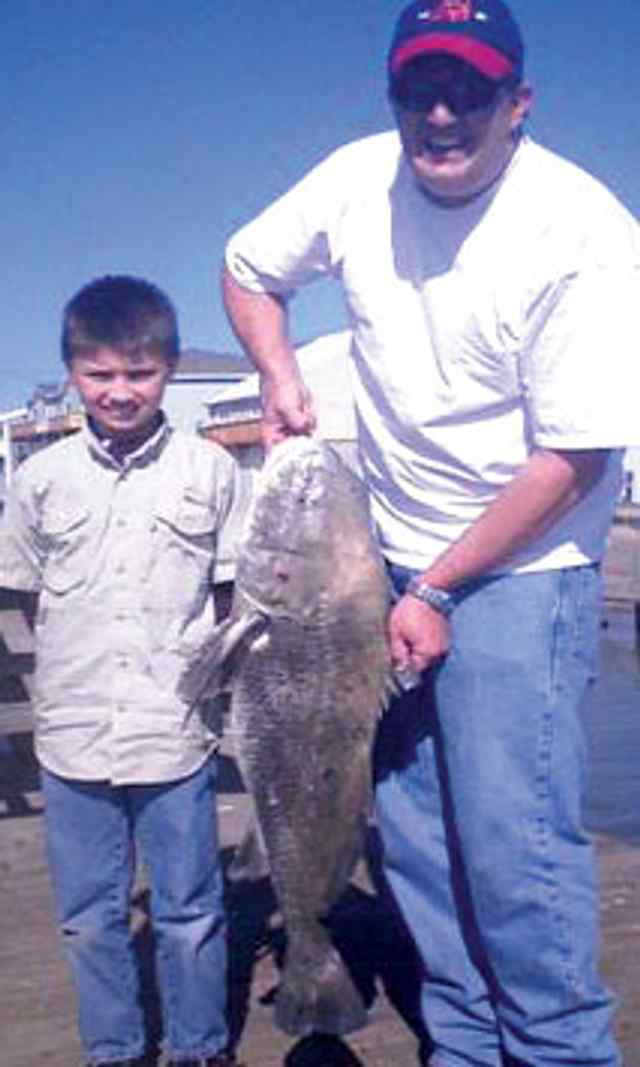 Greg & Jeffery McGehee Port OConnor - 40lb black drum CPR