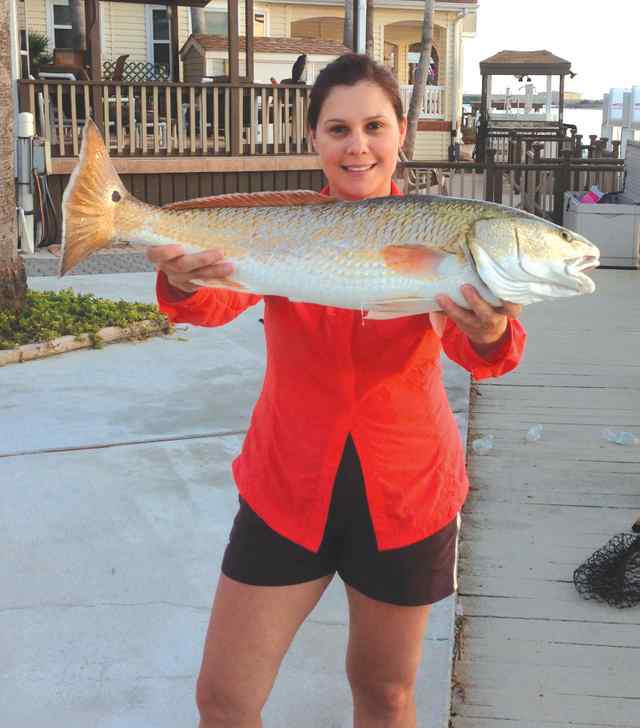 Tanya Flores Laguna Madre28&quot; 8lb redfish
