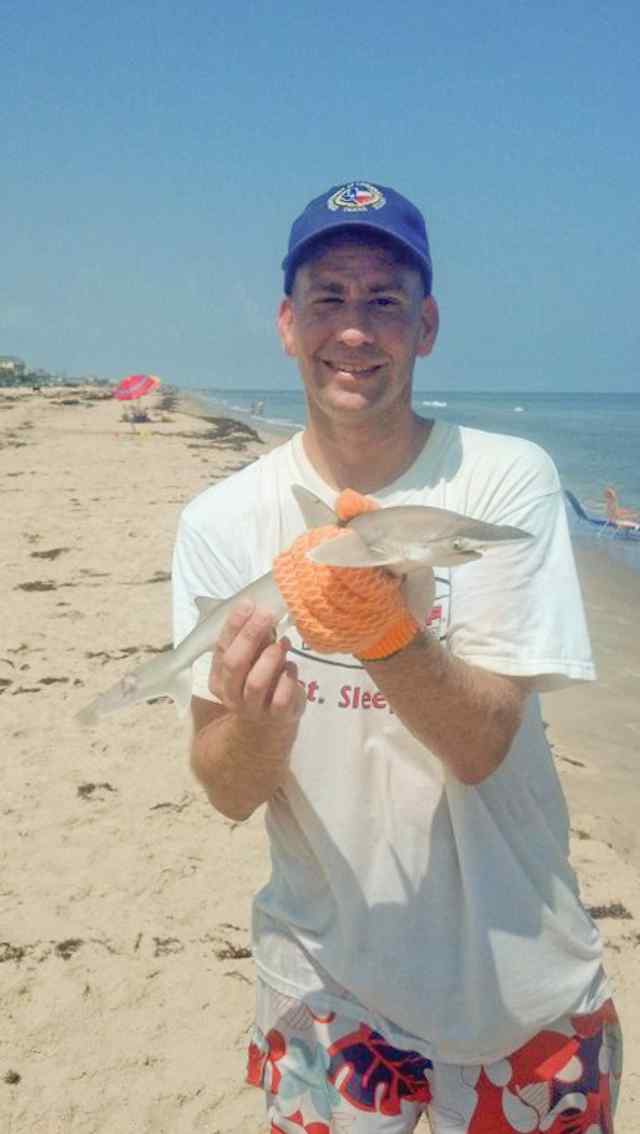 Chris Robinson Freeport Surfside Beachbonnethead shark