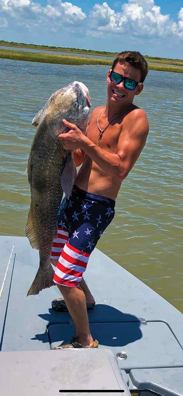 Hunter Warren Matagorda Bay - personal best black drum!