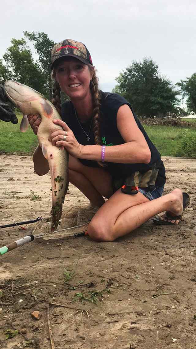 Shorona Barnes Trinity River - bowfin, personal best fish! Caught on a worm with a circle hook