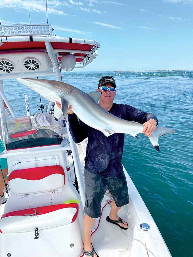 Pat Goertz Aransas Pass (North Jetty) - 60" spinner shark CPR