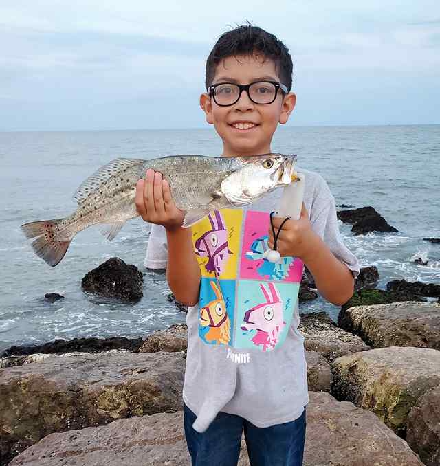 Ayden Sanchez Freeport - 19.5" trout