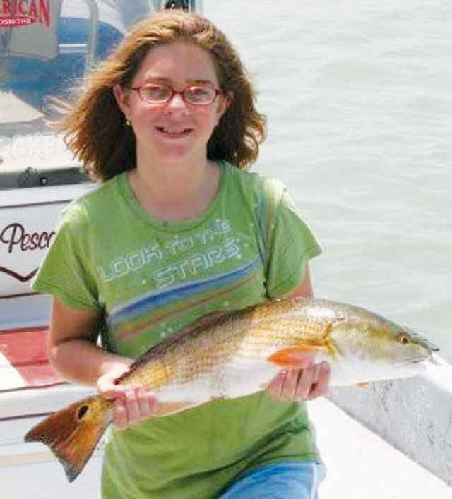 Kathryn Ketchum 22&quot; first redfish!