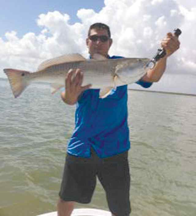 Noe Aleman South Padre30&quot; redfish