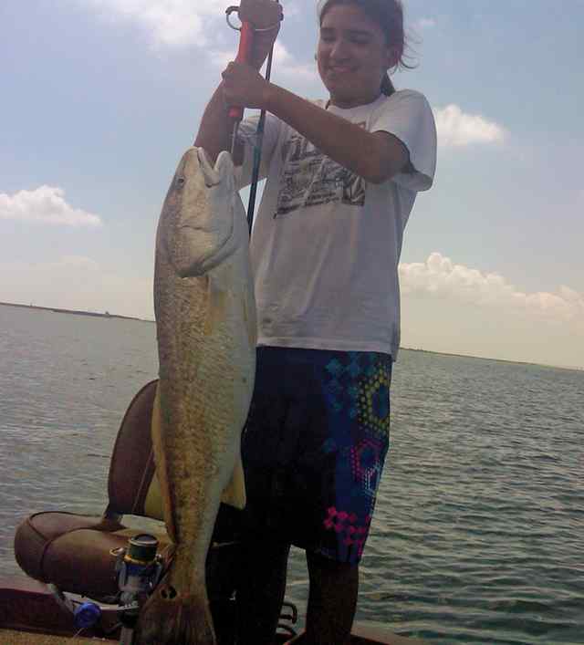 Austin Casey Texas City Dike36&quot; 19lb bull red