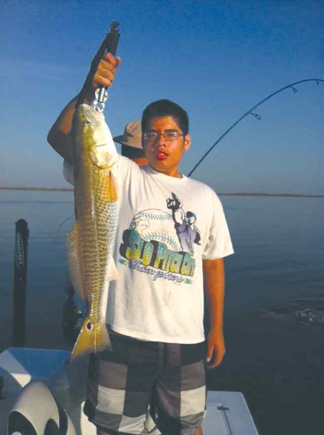 Daniel Gutierrez III King Ranch38&quot; bull red