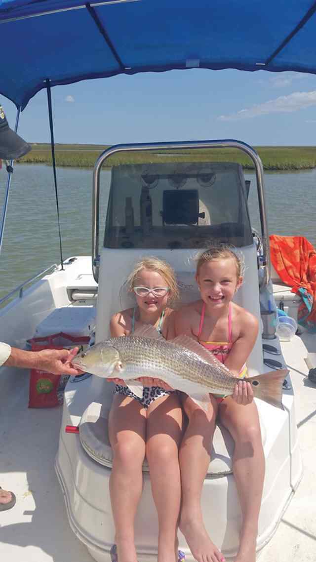 Brinlee & Libby Nichols Campbells27.75&quot; redfish
