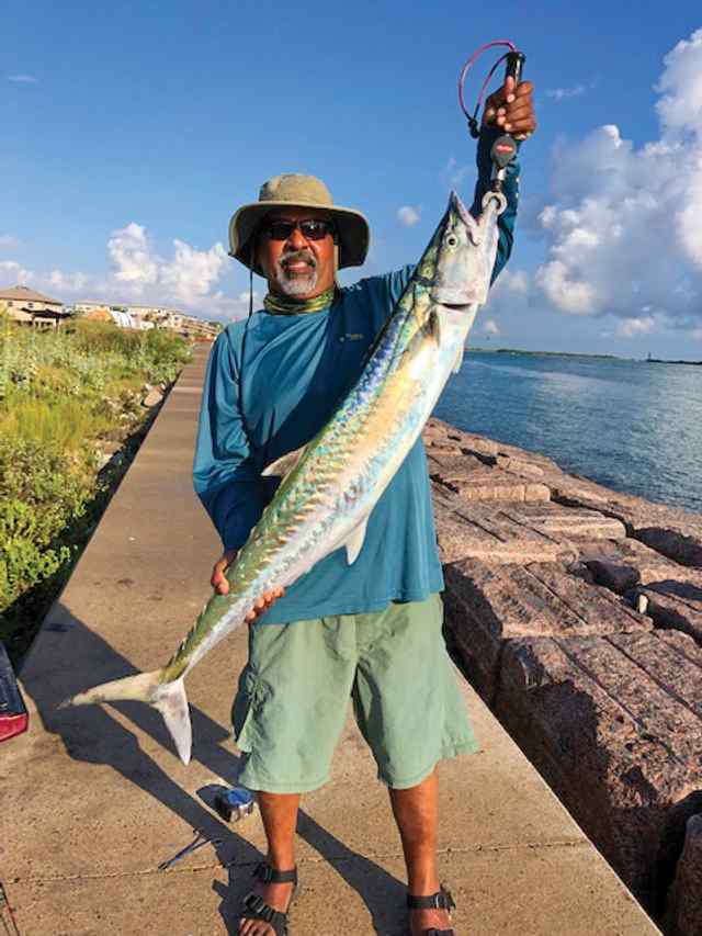 Mat De La Garza Port Aransas jetties - 48" kingfish