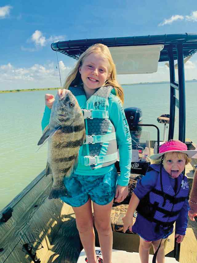 Abigail Grantham Rockport - 24.5" black drum