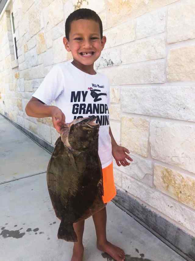 Bryan Churan Carancahua Bay - 21" flounder