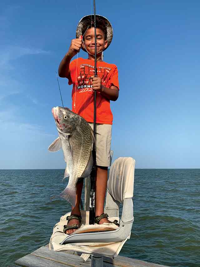 Madix Caden-Avery Diaz San Leon (Galveston Bay) - 23" black drum