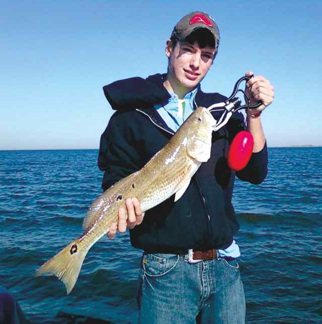 Garrett Larson Calcasieu Lake27&quot; redfish