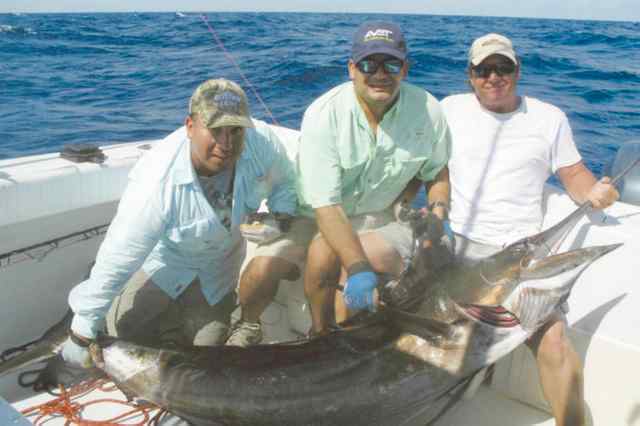 Rodger Serna, Javier Maldonado & Chris Sessions 90 miles off shore - Jim's Peak Rockbig blue marlin
