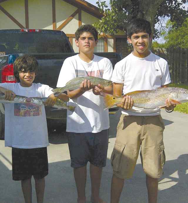 Leroy Thomae & David Salinas Arroyo City16&quot; trout &amp; 27&quot; red