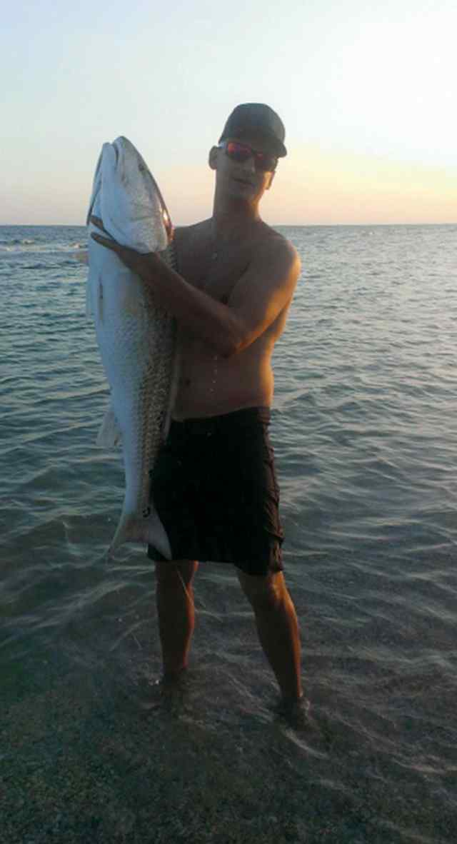 Ryan Sellers Matagorda beach40 lb redfish CPR