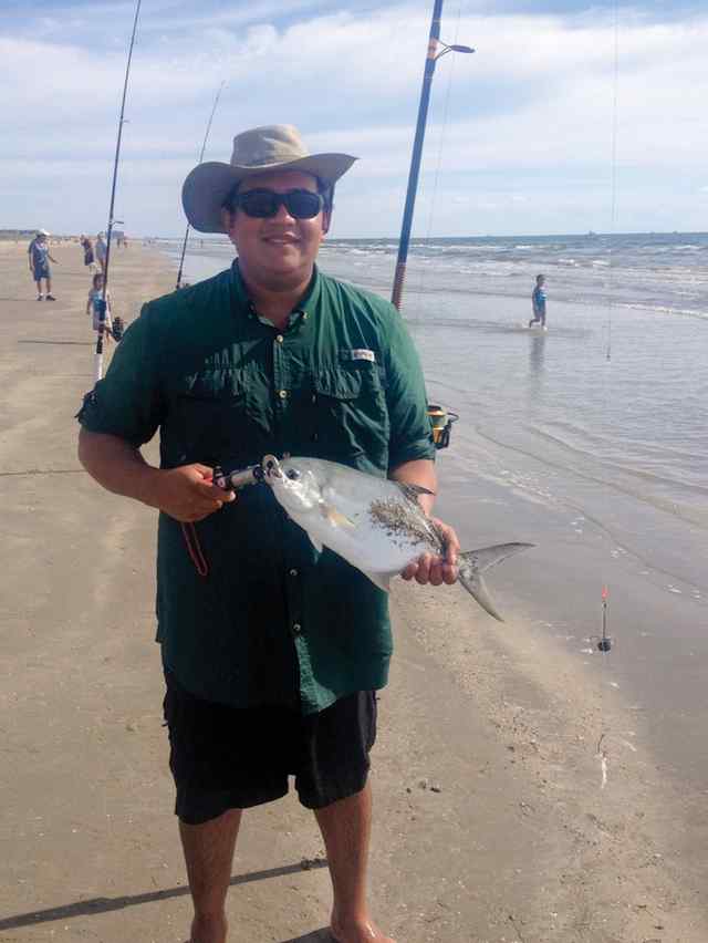 Victor Contreras Port Aransas surf - 17" pompano