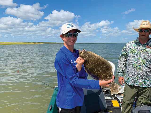 Seth Sanders Green's Cut - 4.5 lb flounder, near Flamingo Isle