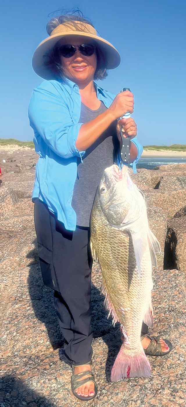 Ratha Lelek Mustang Island SP jetties - 19 lb 35" black drum