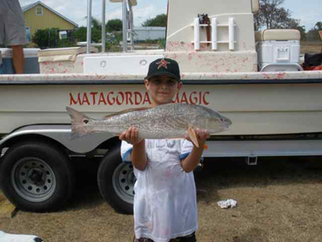 Anthony Wilson Matagorda Jetties
28" redfish