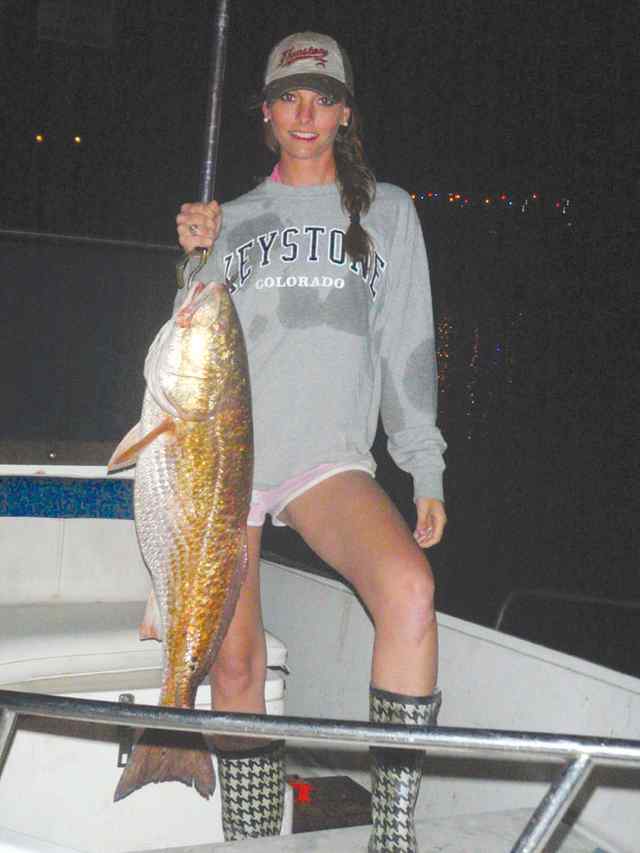 Ashley Bedsole Port Aransas36&quot; 21lb first bull!