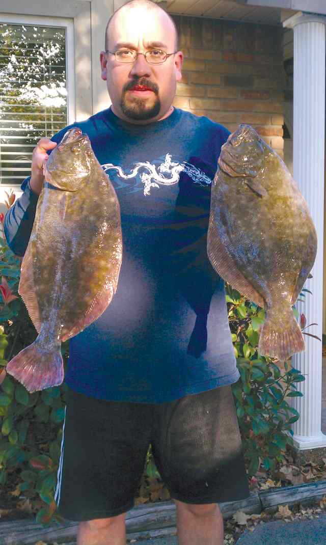 Mike Chavez Galveston22&quot; &amp; 20&quot; flounder