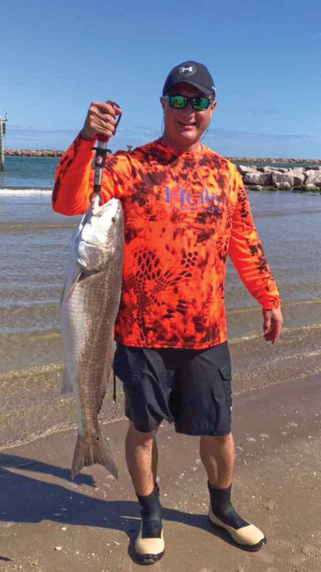 Juan Cantu Port Mansfield - 37" personal best bull red