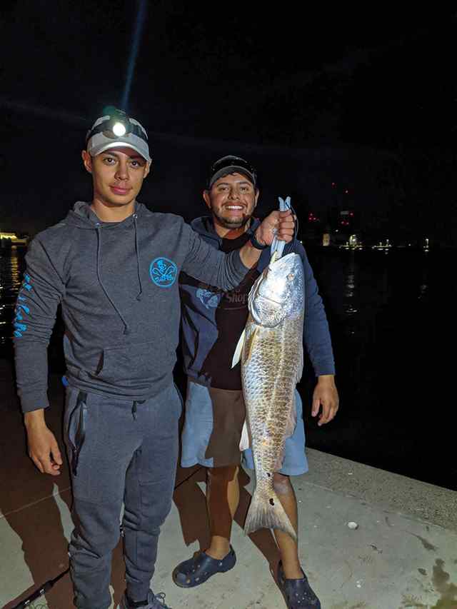 Alejandro Valdez & Daniel Buentello Port Aransas - 34" redfish