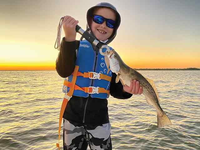 Hudson Daniel Chocolate Bay - 16" trout CPR