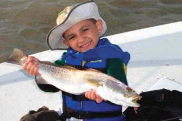 Jorge Cruze III Arroyo City20.5&quot; first keeper trout!