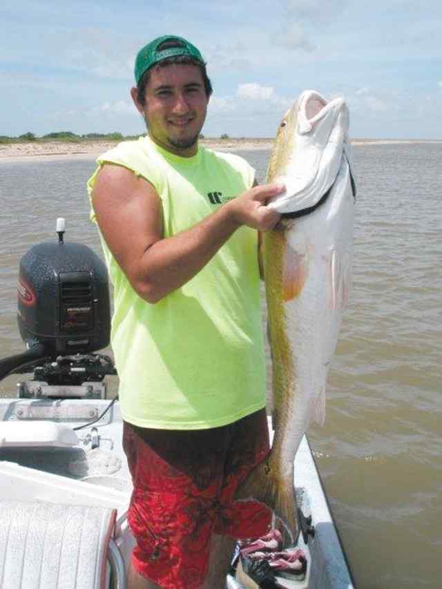 Brady Blaha Tres Palacios Bay42&quot; 27lb bull red